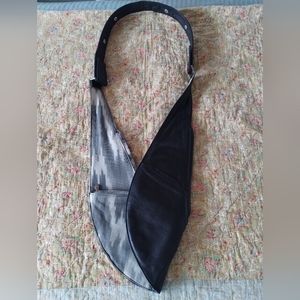 Classic-size Sash bag, reversible black leather & cloth ikat